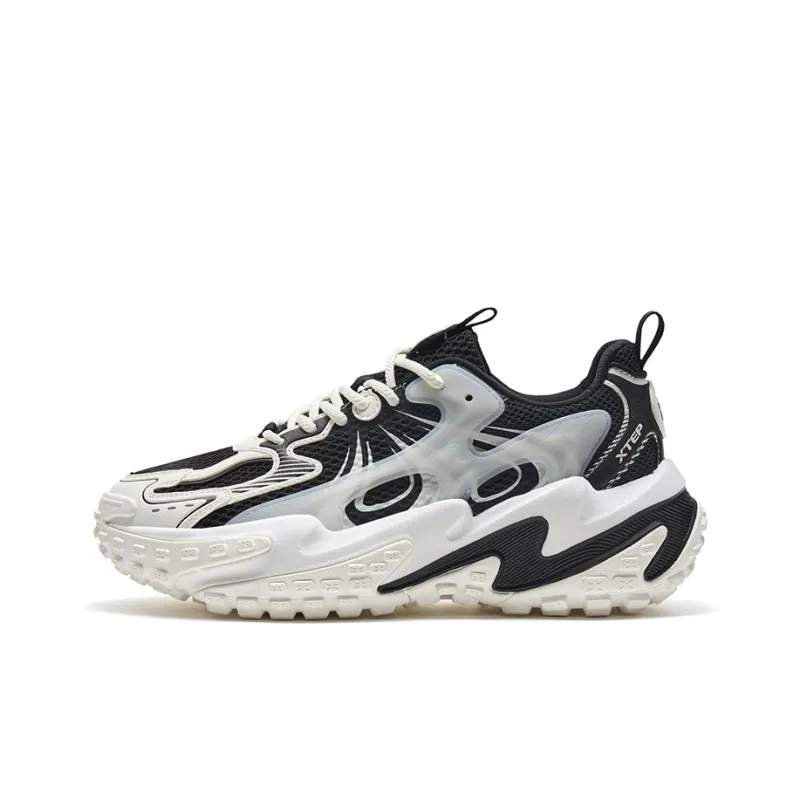 XTEP Chunky Sneakers Men Low Top Black/Sail White-0
