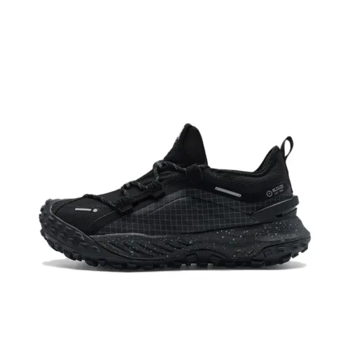 XTEP Outdoor Shoes Men Low-Top Black