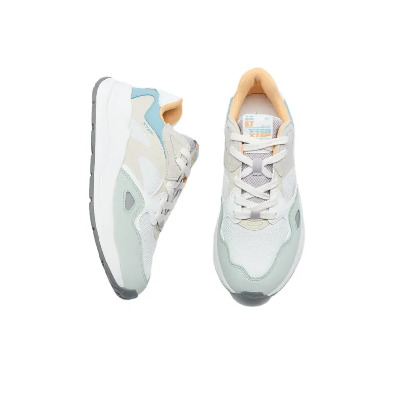 XTEP Light-year 5.0 Cushioning Wear-Resistant Low-Top Casual Shoes Women's White Gray Green-2