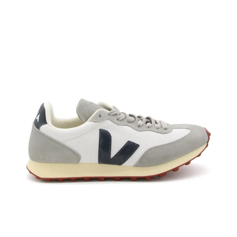 VEJA Logo-patch Low-top Sneakers-1