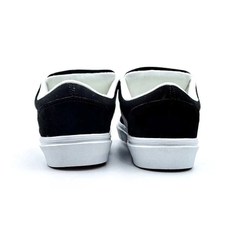 I'm shopping Skateboard Shoes Unisex Low Top Black-3