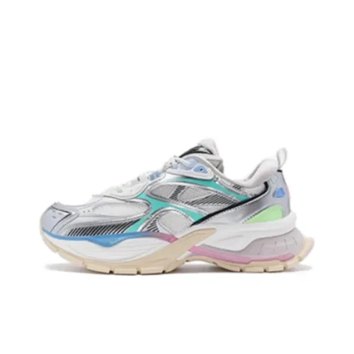 XTEP Cushioning Height Increasing Low Top Casual Shoes Women's Sail White Silver