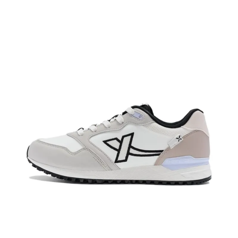 XTEP Cushioning Wear Resistant Low Top Casual Shoes Women's Gray White-0