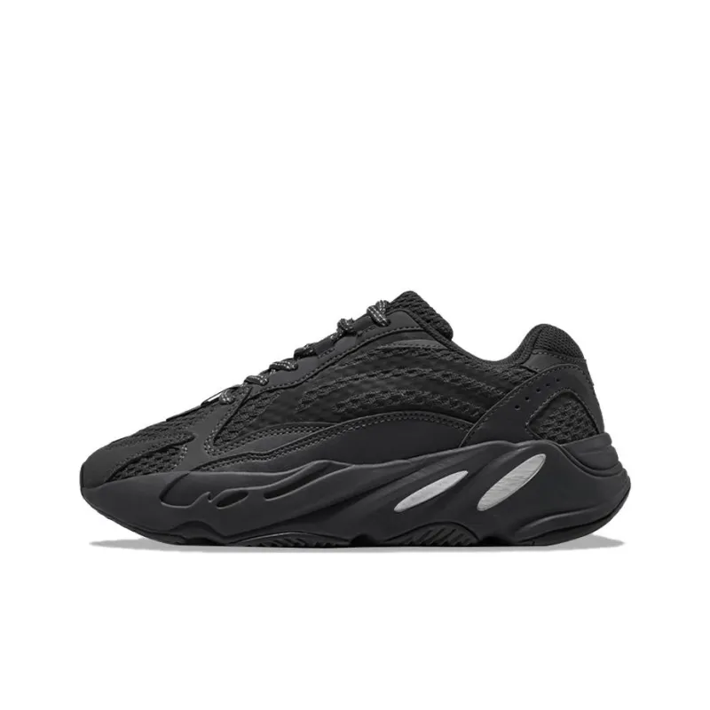 H8 Breathable Lightweight Low-Top Chunky Sneakers Unisex Black-0