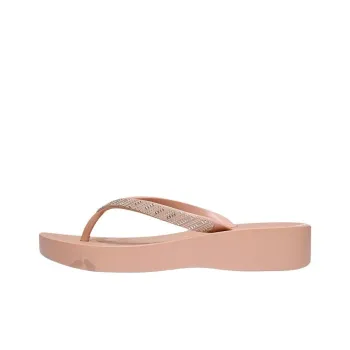 Ipanema Abrasion Resistant Flip Flops Women's Pink