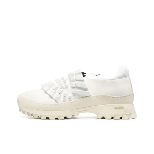 424 Ridged-Texture Detail Sneaker 'White'