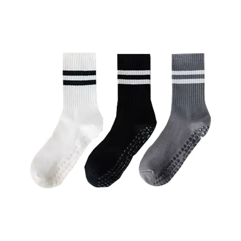 BEAR UNION Mid Calf Socks Women's-50