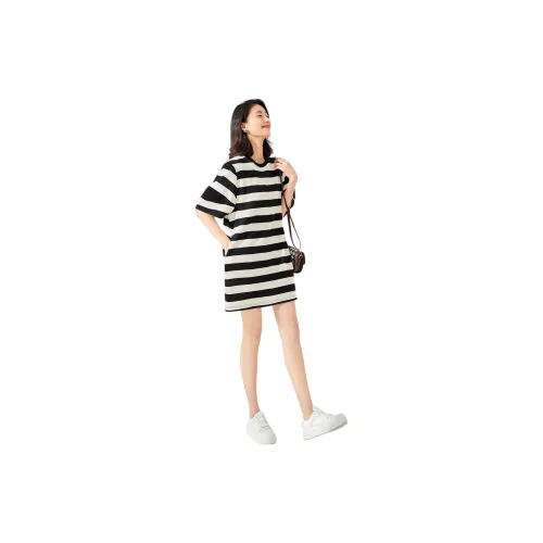 Dme Short-Sleeved Dresses Women's Black/White Stripes