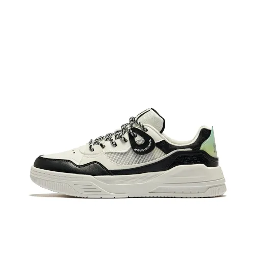 Erke Battery Panda Punk Panda Anti Slip Wear Resistant Low Top Skateboard Shoes Men's Microcrystal White/Jet Black