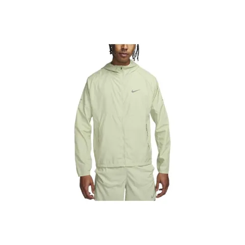 Nike MILER Jackets Men Olive Oil