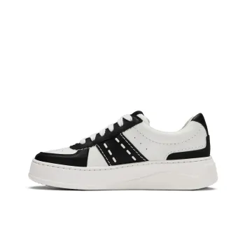 Clarks Slip Resistant Low Top Skateboard Shoes Women's Black White
