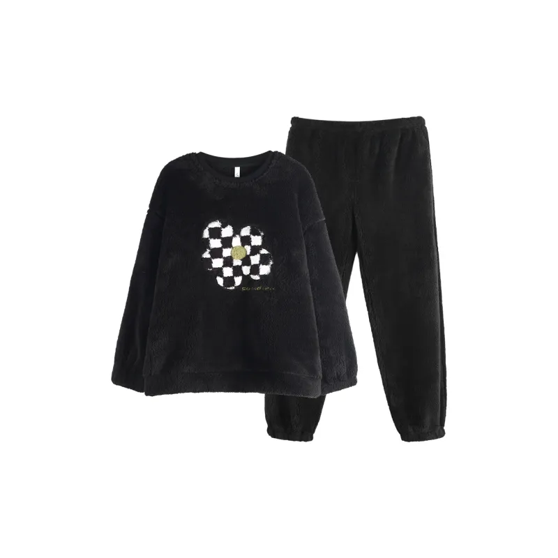 Xuan Liang Women's Pajama Sets-0