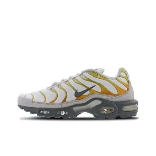 Nike Air Max Plus SE White Gold