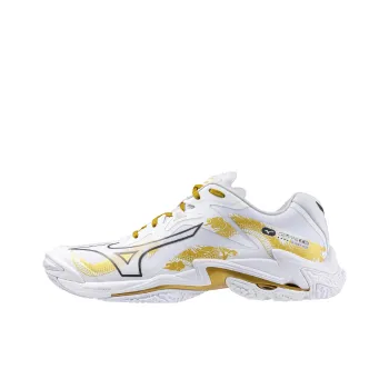 Mizuno Wave Lightning Z8 'Gold Dragon'