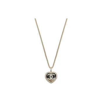 CHANEL 1986 1988 Heart pendant Necklace