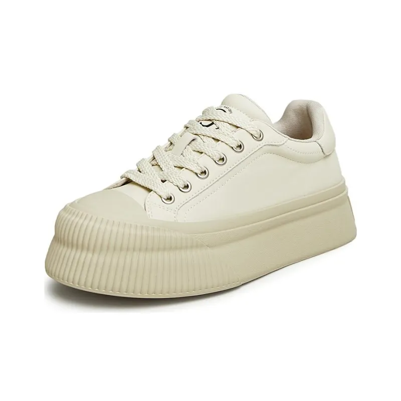 TATA Skateboard Shoes Women's Low Top Solid Color-1