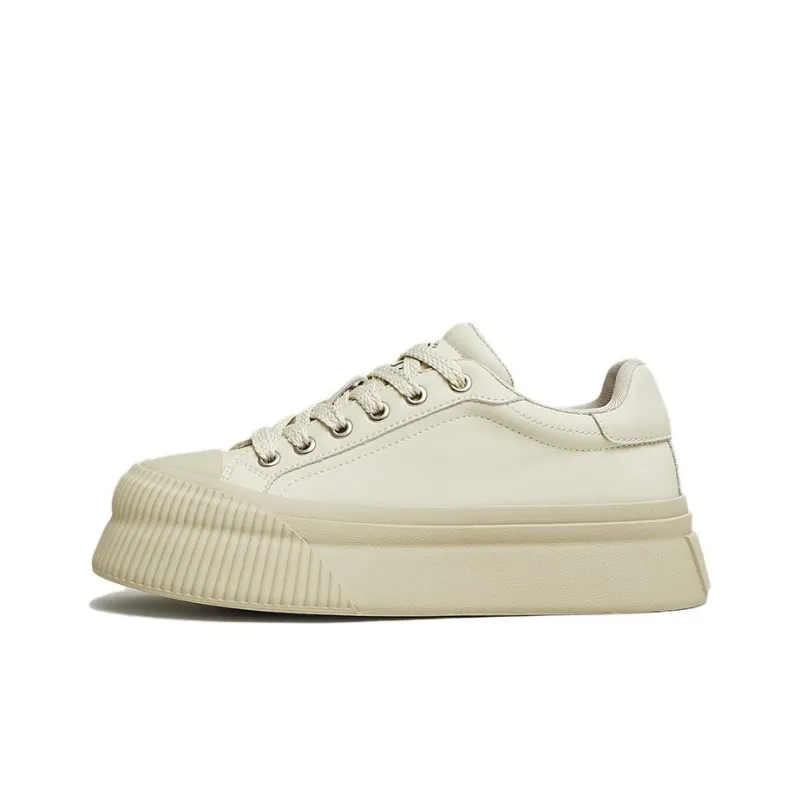 TATA Skateboard Shoes Women's Low Top Solid Color-0