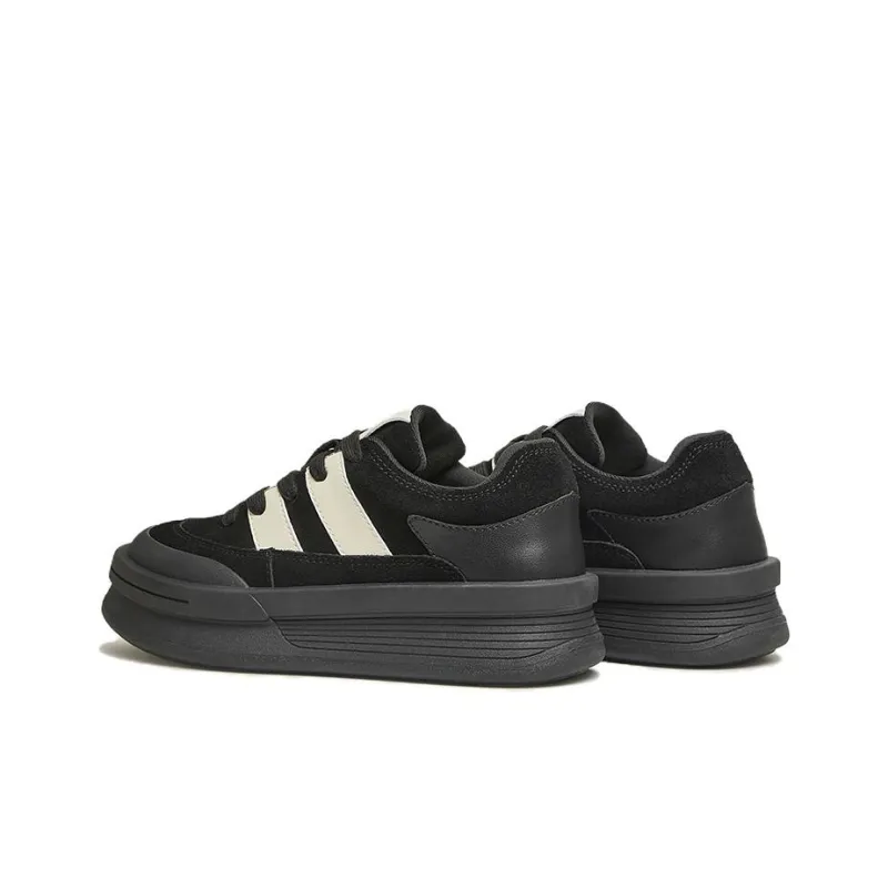 TATA Skateboard Shoes Women's Low Top Solid Color-8