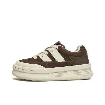 TATA Skateboard Shoes Women's Low Top Solid Color