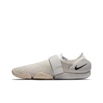 Nike Aqua Sock 360 Oatmeal