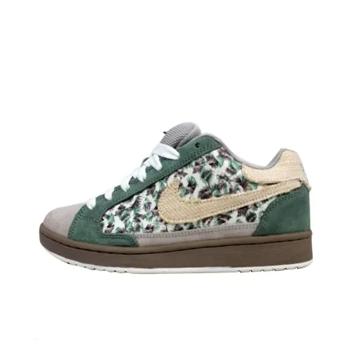 Nike Swindle Stone/Sail-Cadet Green-Khaki Women's