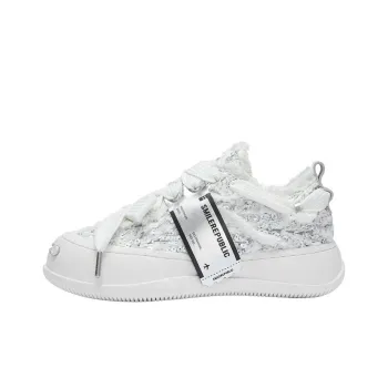SMILEREPUBLIC Silver Scales Slip Resistant Height Increasing Low Top Canvas Shoes Unisex Silver