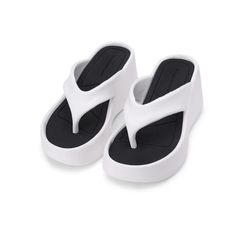 XMISTUO Cut Out Abrasion Resistant Quiet Flip Flops Women's-1