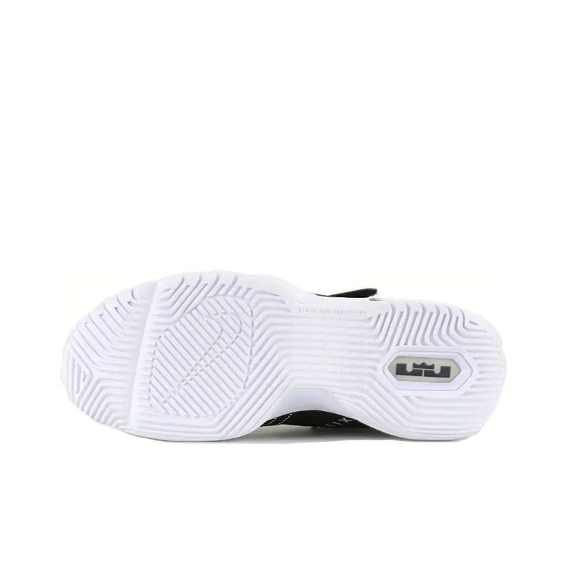 Nike Ambassador 11 Black White-4
