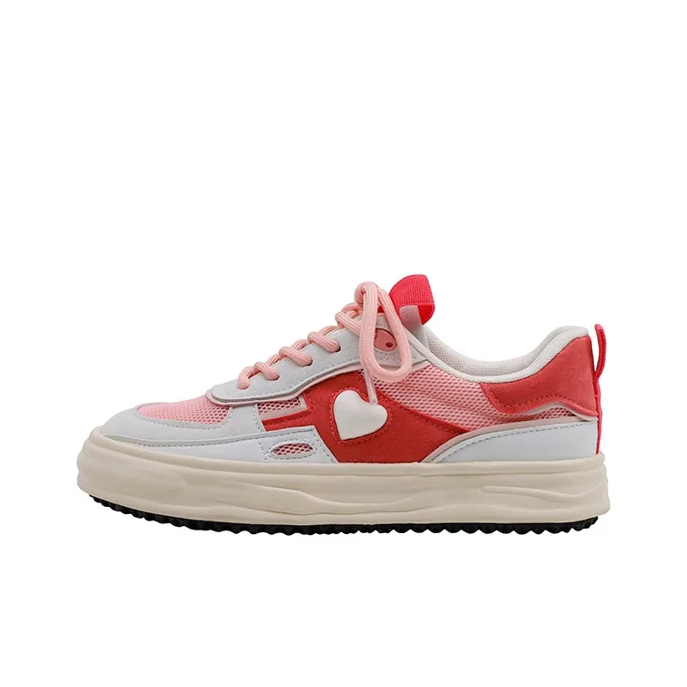 MINGKUANG Streetwear Heart Shoes Slip Resistant, Abrasion Resistant, Lightweight Low Top Skateboard Shoes Women's-1