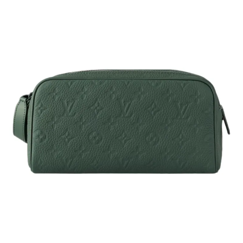 LOUIS VUITTON Dopp Kit-0