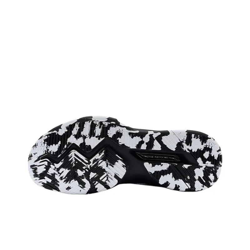 XTEP Cushioned Slip Resistant Low Top Basketball Shoes Men's Black White-3