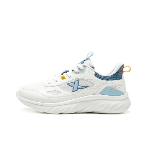 XTEP Running Shoes Men Low-Top Sail White/Vintage Blue/Evening Mist Blue