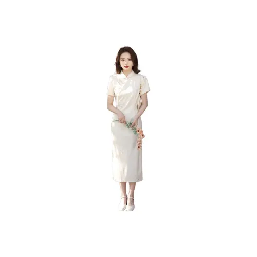 Red colored clothes Cheongsams Women's White Rabbit