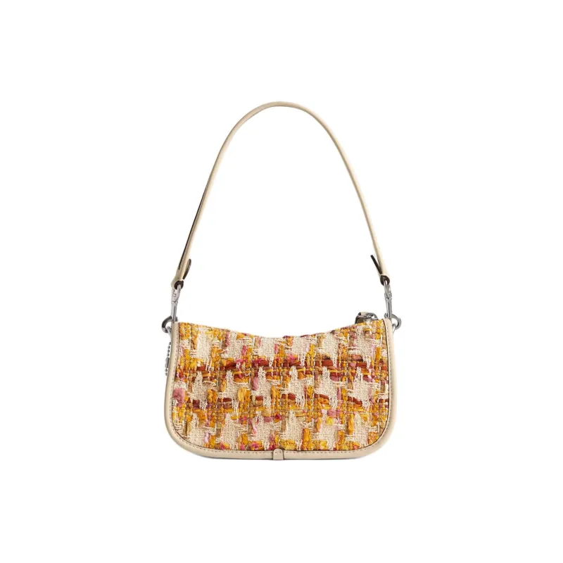 COACH Swinger Shoulder Bags-4