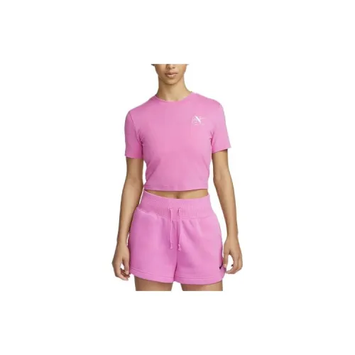 Nike Sportswear Essentials Series T-Shirts Women's Pink