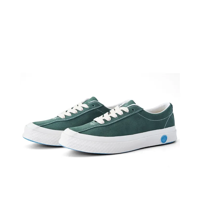 IT'S WEIRD There Are Strange Things Low Top Skateboard Shoes Unisex Duck Green-1