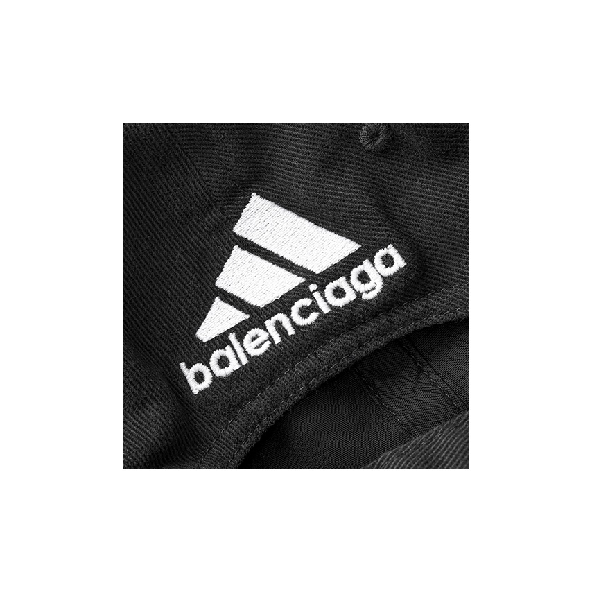 BALENCIAGA adidas ウォレットケース Balenciaga x adidas Square Folded Wallet Black in Arena