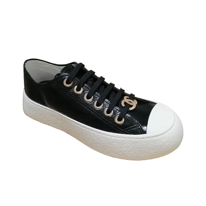 CHANEL Low Top Skateboard Shoes Women's Black-2