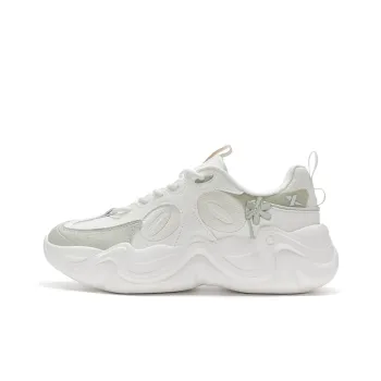 XTEP Casual Shoes Women's Low Top Sail White/Creamy Green