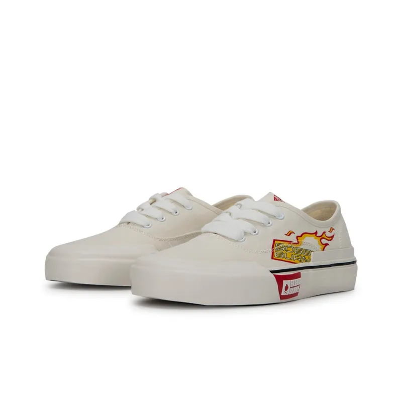 BOBBIE BURNS Low Top Skateboard Shoes Unisex White Red-2