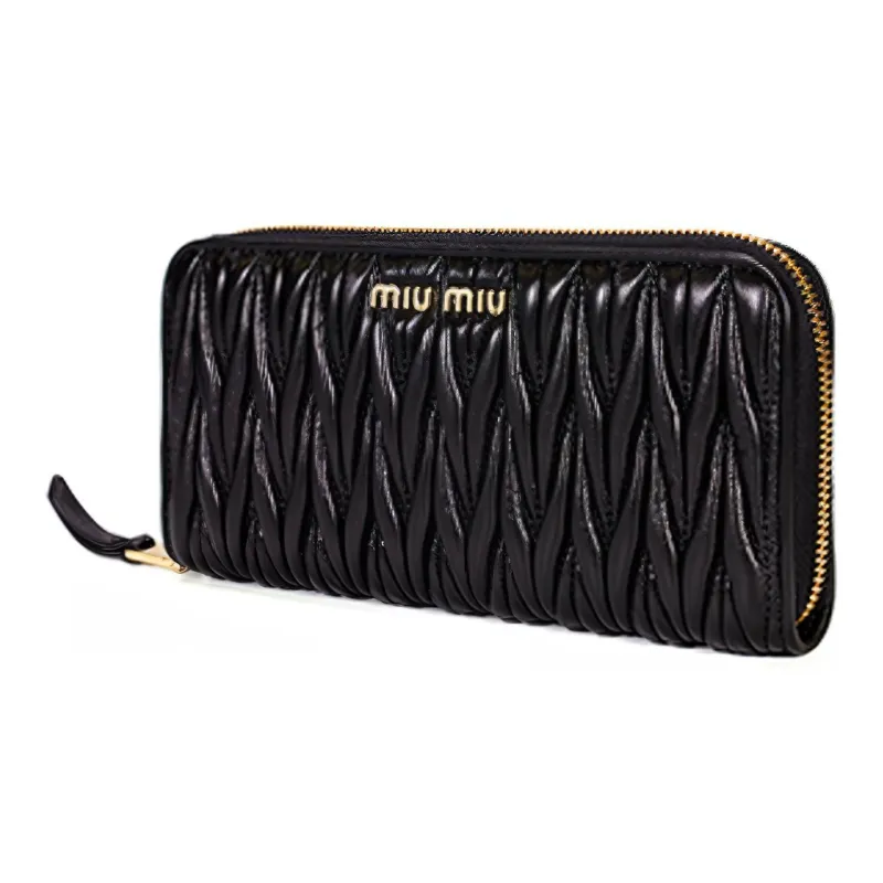 MIU MIU Matelassé Lambskin Wallet Women's Black-1