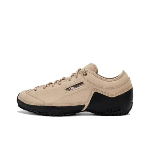 Columbia Hiking / Trekking Shoes Men Low-Top Beige/Black