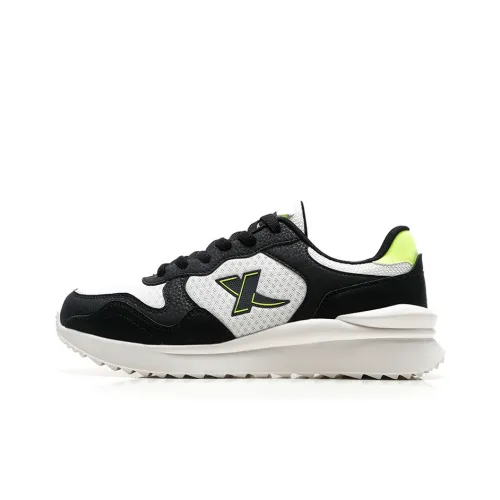 XTEP Casual Shoes Men Low-Top Sail White/Black/Fluorescent Lime Green