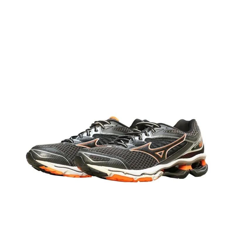 Mizuno Wave Creation 18-2