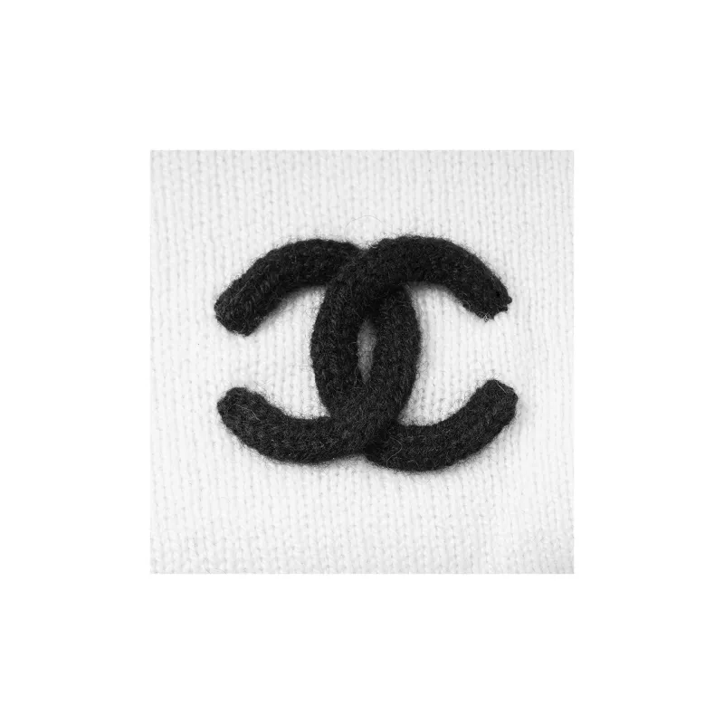 CHANEL 1986 1988 Two tone Beanie Hat-2