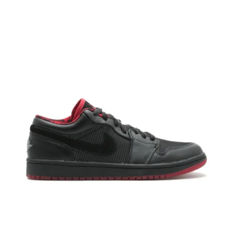 Jordan 1 Retro Low Black Metallic Silver Varsity Red-3