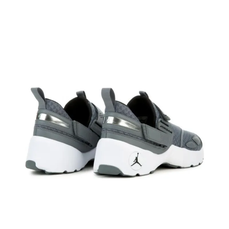 Jordan Trunner Lx Cool Grey White-3
