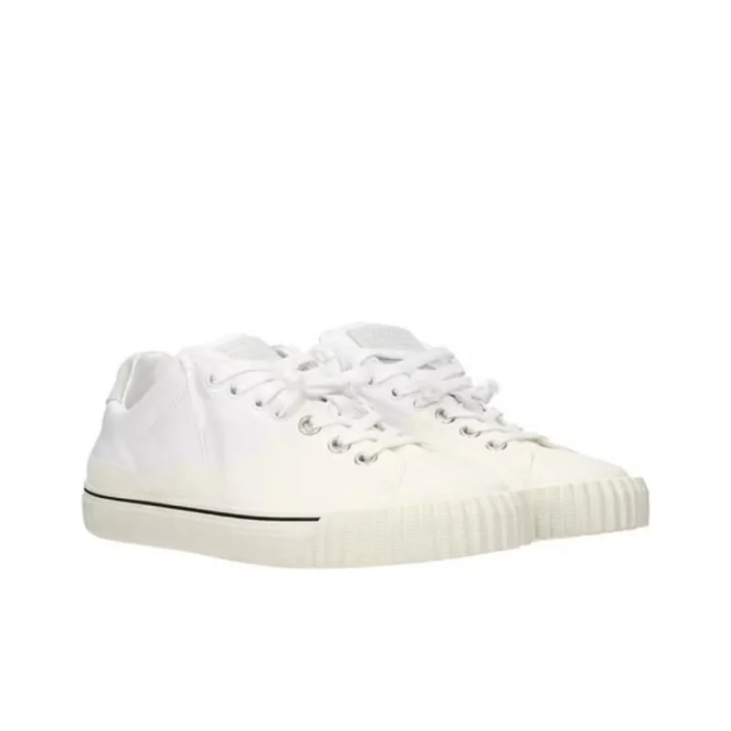 Maison Margiela Round Toe Lace-Up Sneakers-2