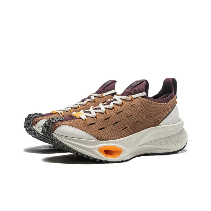 LiNing Cushioning Wear Resistant Low Top Running Shoes Unisex Tan-1