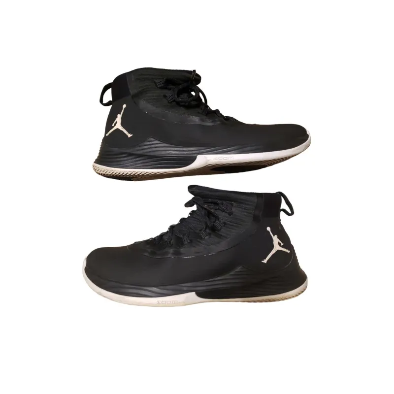 Jordan Ultra Fly 2 Black/Metallic Silver Gym Red-2
